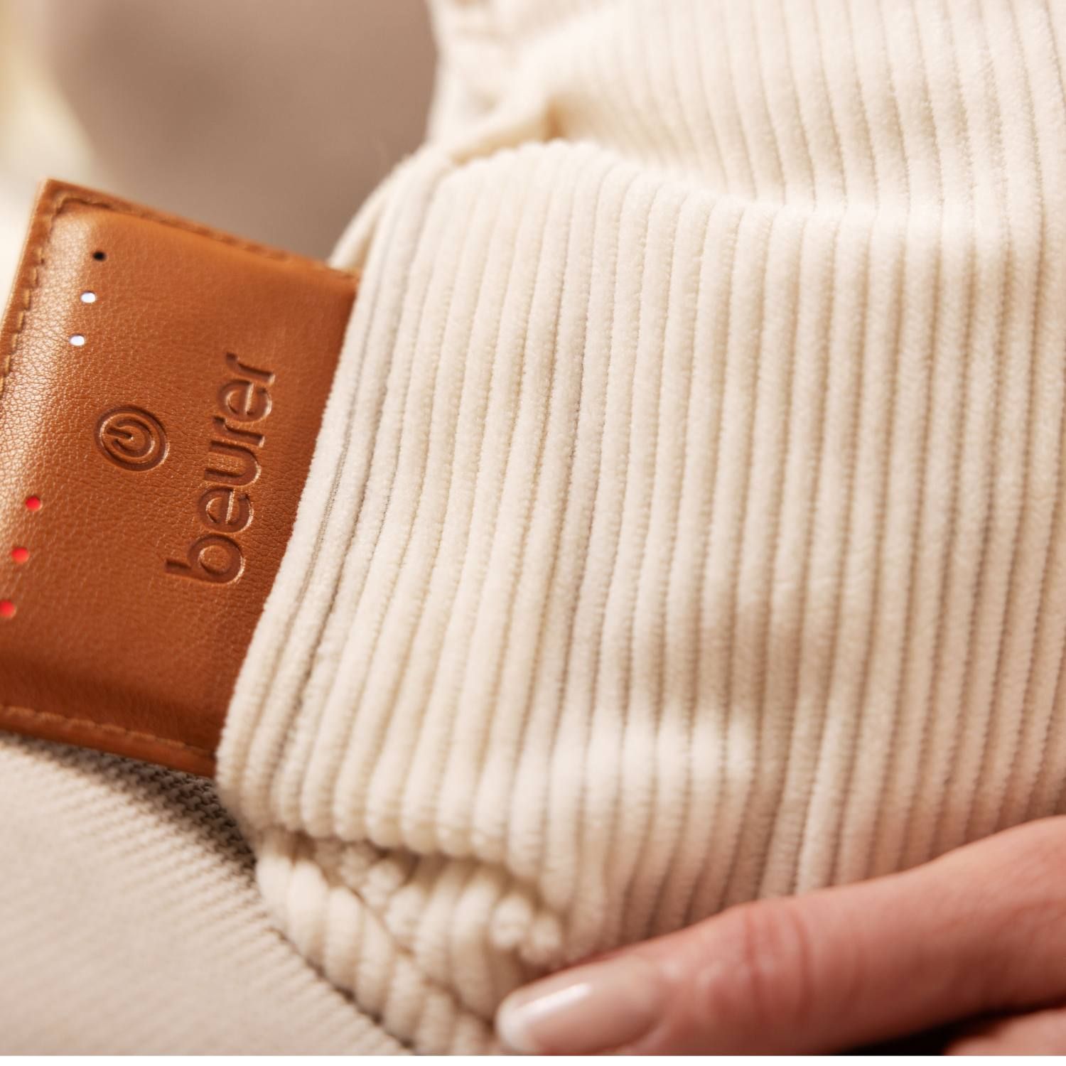 Акумуляторна електрогрілка-подушка HK 77 HK 77 Heaty Cashmere-creme 